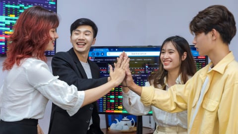Dòng tiền lớn rời Mỹ, thị trường chứng khoán Việt Nam đón sóng ngoại
