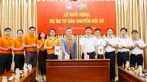 Tổng công ty Tân Cảng Sài Gòn khởi động chuyển đổi số toàn diện