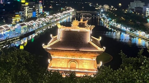 Lung linh phố cổ Hoa Lư