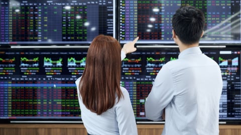 2,2 tỷ cổ phiếu được trao tay, thị trường chứng khoán lập kỷ lục thanh khoản