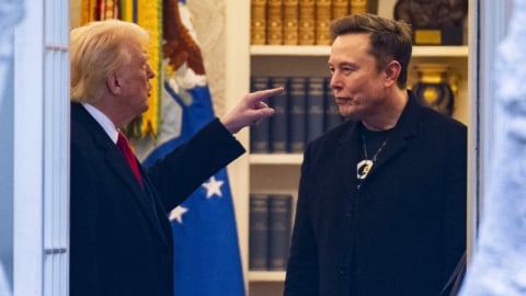 TT Trump ‘đoạn tuyệt’ với Elon Musk, Tesla bốc hơi 152 tỷ USD vốn hóa
