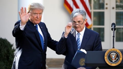 Fed giữ nguyên lãi suất, TT Trump dọa 'tự bổ nhiệm' vào ghế điều hành