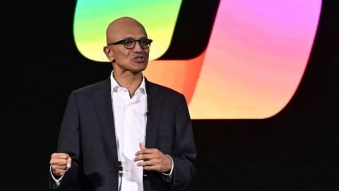 'Canh bạc' AI tỷ USD: Microsoft sẽ sa thải 9000 nhân viên?