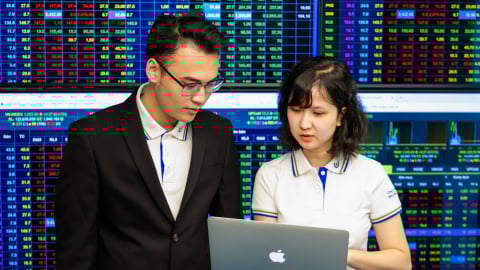 Hơn 1,5 tỷ cổ phiếu 'khớp lệnh' sau thông tin về thuế đối ứng Việt - Mỹ