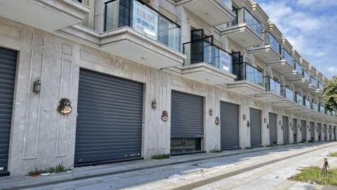 Shophouse triệu USD 'đóng băng': Rao cả năm không ai hỏi