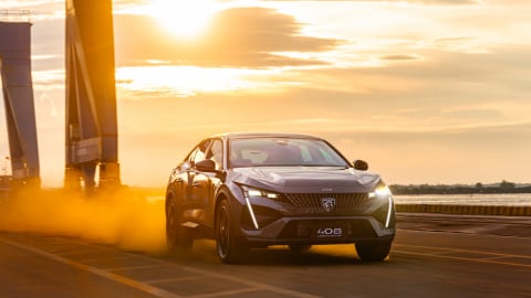Peugeot 408 bản giới hạn: Giá tiền tỷ, chất lượng có đáng tiền?