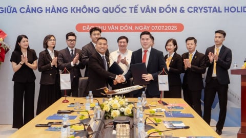 Cảng Hàng không quốc tế Vân Đồn 'bắt tay' Crystal Holidays thúc đẩy giao thương quốc tế