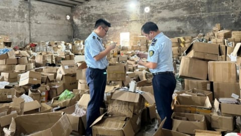 Phát hiện kho hàng hơn 47.000 sản phẩm nhập lậu, chuyên bán qua TikTok