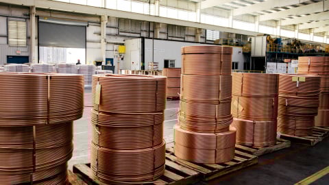 Giá đồng lập kỷ lục mới sau lời đe dọa áp thuế 50% của TT Trump