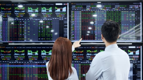 VN-Index vượt đỉnh: Nhịp điều chỉnh sẽ diễn ra trong nửa cuối tháng 7