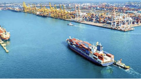 Chuyên gia ADB: 'Kinh tế Việt Nam duy trì đà tăng trưởng tích cực'