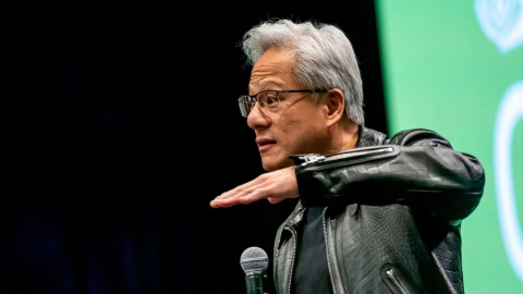 CEO Nvidia: Quân đội Trung Quốc khó có thể sử dụng chip AI của Mỹ