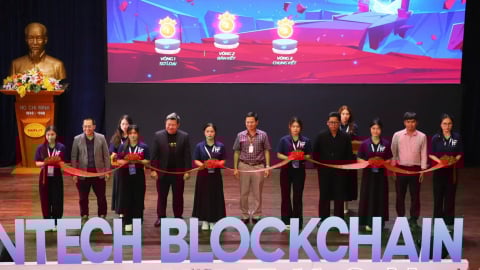 Chung kết cuộc thi liên trường đại học: ‘Fintech - Blockchain Hackathon 2025’