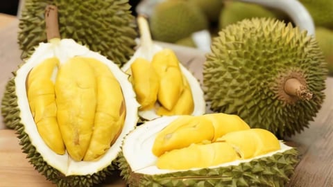 Đại gia, tỷ phú Việt đua nhau đi bán sầu riêng