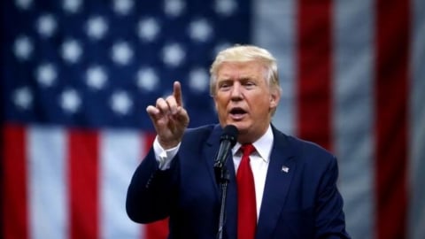 TT Trump cân nhắc phát hành séc hoàn thuế cho người dân từ doanh thu thuế quan