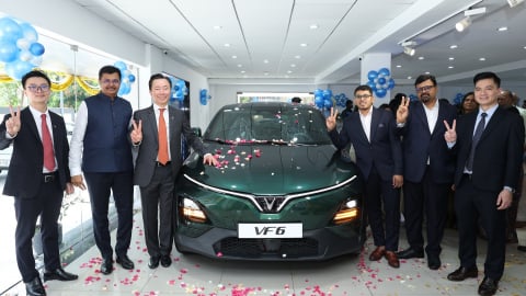 VinFast khai trương showroom lớn nhất tại Ấn Độ
