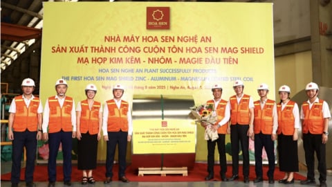 Tập đoàn Hoa Sen sản xuất thành công tôn siêu bền Hoa Sen Mag Shield