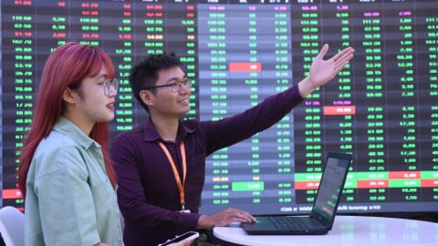 Cách nào tránh ‘say sóng’ khi thị trường chứng khoán vào mega uptrend?