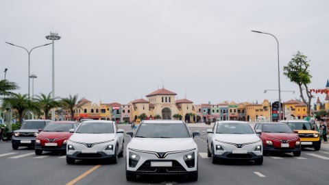 VINFAST tặng voucher tới 80 triệu đồng để khách hàng cũ chuyển đổi sang xe điện