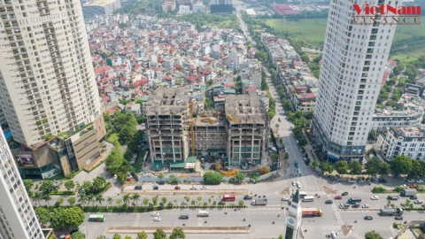 Chủ đầu tư hết tiền, Hanoi Time Tower dang dở suốt 10 năm