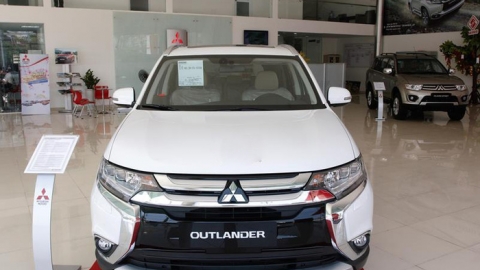 Bảng giá xe Mitsubishi tháng 3/2019: Mitsubishi Outlander giảm giá gần 52 triệu đồng