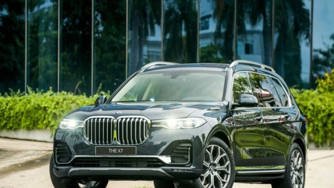 BMW X7 giảm giá 650 triệu đồng, phả ‘hơi nóng’ lên Mercedes-Benz GLS