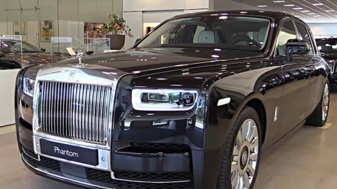 Xe siêu sang Rolls-Royce Phantom lỗi camera chiếu hậu bị triệu hồi tại Mỹ