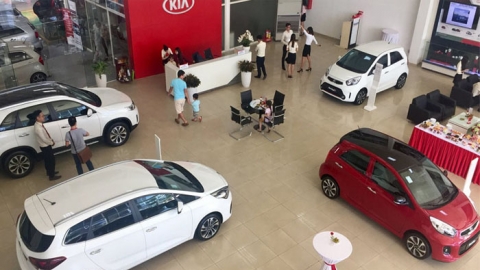 Top 10 thương hiệu bán nhiều ô tô nhất tháng 8/2022: Kia vượt Mitsubishi