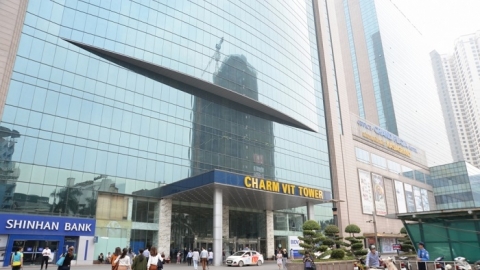 ‘Tranh cãi nảy lửa’ tại Charmvit Tower: Không thể tự giải quyết thì gửi đơn ra toà?