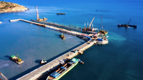 Lộ diện 5 ‘ông lớn’ cùng muốn đầu tư dự án điện lực LNG Cà Ná 49.000 tỷ đồng