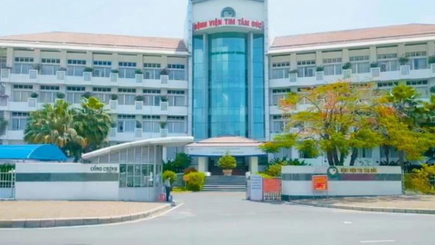 Bệnh viện ‘hiếm hoi’ trên sàn: Liên tục báo lãi, đều đặn chia  cổ tức cao