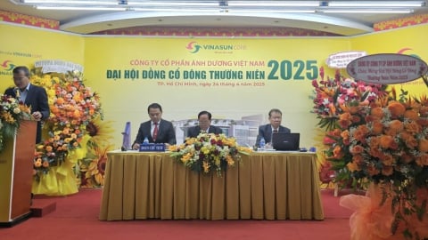 Vinasun 'cài số lùi' mục tiêu kinh doanh, quyết 'thay máu' đội xe