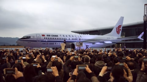 Boeing, Walmart, Tesla: Các ‘ông lớn’ Mỹ xoay xở ra sao tại Trung Quốc giữa cuộc chiến thuế quan?