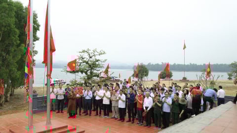 Công bố Khánh thành tổng thể Đền thờ anh hùng liệt sỹ tại hồ Kẻ Gỗ