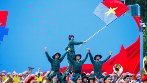 Lễ diễu binh và diễu hành Kỷ niệm 50 năm Ngày Giải phóng miền Nam, thống nhất đất nước 