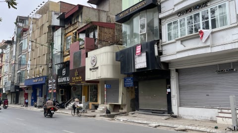 Nhà phố Hà Nội ế khách thuê: Đất vàng trăm triệu/m2 bỏ không cả loạt