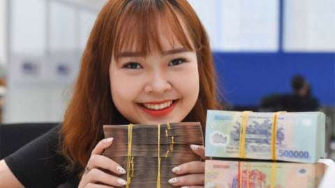 Hai nửa của 'bức tranh' lợi nhuận ngân hàng quý I/2025