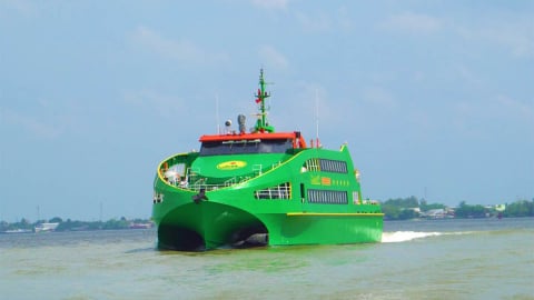 Kê biên tàu cao tốc tuyến Cần Thơ - Côn Đảo để xử lý nợ