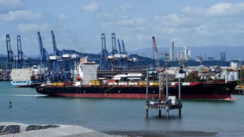 Bán cảng Panama: CK Hutchison bị kẹt giữa 'gọng kìm' Mỹ - Trung 