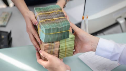 Cho vay đặc biệt, lãi 0% khi ngân hàng bị rút tiền hàng loạt