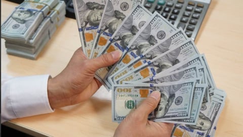 Giá USD ngân hàng bật tăng mạnh