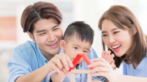 Bảo hiểm nhân thọ ‘thay máu’ sản phẩm: Quyền lợi khách hàng có bị cắt bớt?