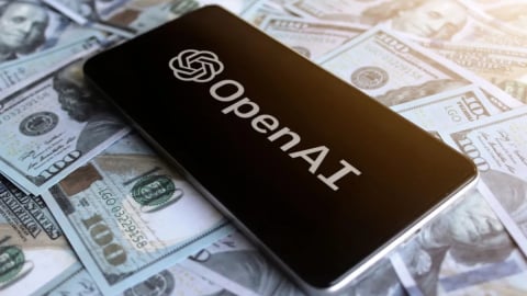 ChatGPT 'hái ra tiền', OpenAI tăng tốc ngoạn mục trong nửa đầu 2025
