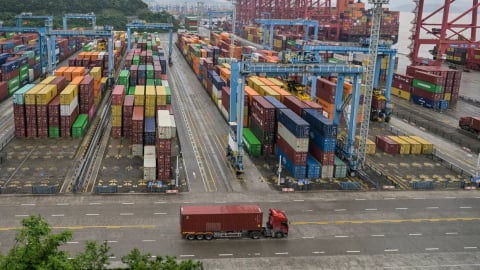 WB: Tăng trưởng toàn cầu nguy cơ chạm đáy 60 năm do cuộc chiến thuế quan