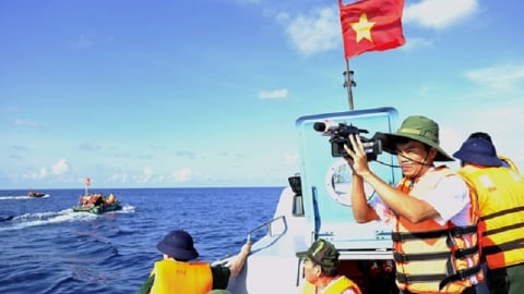‘Những ngòi bút giữ biển đảo’ trong bảo vệ chủ quyền Tổ quốc