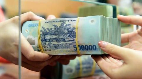 Bơm hơn 1 triệu tỷ ra thị trường: Thanh khoản vẫn dồi dào, lãi suất tiếp tục được nén giảm