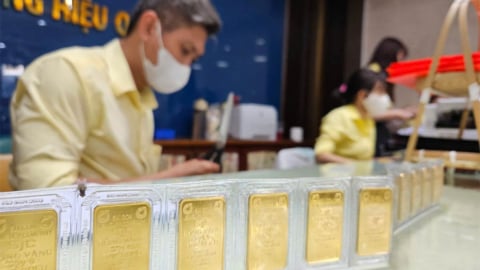 Sàn giao dịch vàng: Sân chơi mới và những lời cảnh báo cũ
