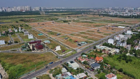 ‘Chính sách, pháp luật về đất đai chưa phù hợp với chính quyền địa phương 2 cấp'