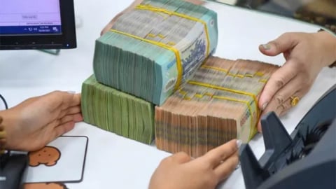 Dòng tiền đổ vào bất động sản: Trái phiếu thu hẹp, tín dụng bứt tốc