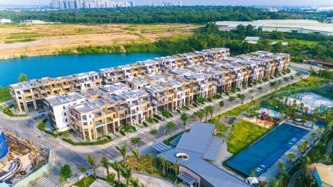 Thu ngân sách từ tiền sử dụng đất tăng vọt: Lợi thì có lợi, nhưng… 